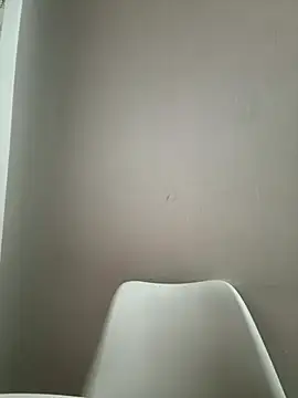 Snapshot of -Selene- chatting on 10-13-25, 11:05 -Selene- online show from 10-13-25, 11:05