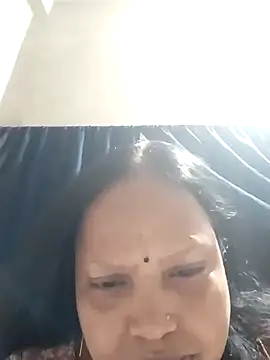 Snapshot of Arohi35 chatting on 03-11-25, 05:02 Arohi35 online show from 03-11-25, 05:02