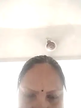 Snapshot of Arohi35 chatting on 03-19-25, 01:18 Arohi35 online show from 03-19-25, 01:18