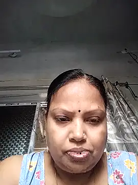 Snapshot of Arohi35 chatting on 03-19-25, 02:37 Arohi35 online show from 03-19-25, 02:37