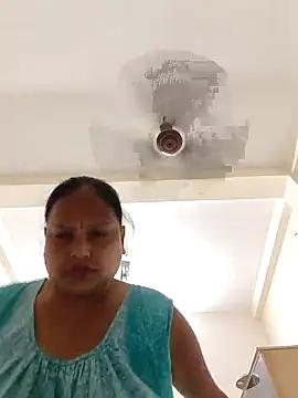 Snapshot of Arohi35 chatting on 09-14-25, 02:39 Arohi35 online show from 09-14-25, 02:39