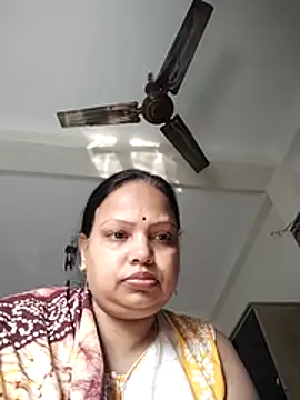 Snapshot of Arohi35 chatting on 02-21-26, 03:52 Arohi35 online show from 02-21-26, 03:52