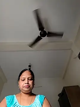 Snapshot of Arohi35 chatting on 09-19-25, 05:11 Arohi35 online show from 09-19-25, 05:11