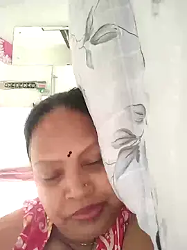 Snapshot of Arohi35 chatting on 02-23-26, 09:32 Arohi35 online show from 02-23-26, 09:32