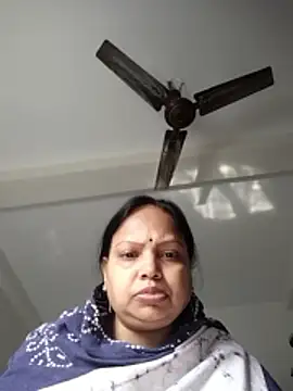 Snapshot of Arohi35 chatting on 02-01-26, 03:49 Arohi35 online show from 02-01-26, 03:49