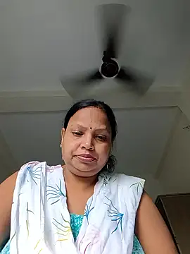 Snapshot of Arohi35 chatting on 09-22-25, 03:34 Arohi35 online show from 09-22-25, 03:34