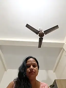 Snapshot of Arohi35 chatting on 09-20-25, 04:56 Arohi35 online show from 09-20-25, 04:56