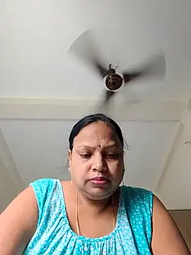 Snapshot of Arohi35 chatting on 09-12-25, 05:18 Arohi35 online show from 09-12-25, 05:18