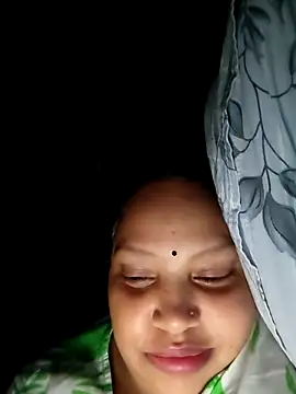 Snapshot of Arohi35 chatting on 02-24-26, 05:47 Arohi35 online show from 02-24-26, 05:47