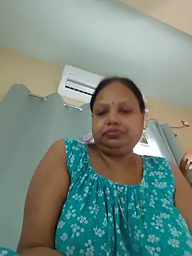 Snapshot of Arohi35 chatting on 05-25-26, 12:54 Arohi35 online show from 05-25-26, 12:54