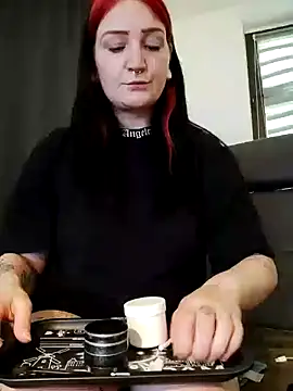 TiffiChantiT2 online show from 05-10-26, 05:04