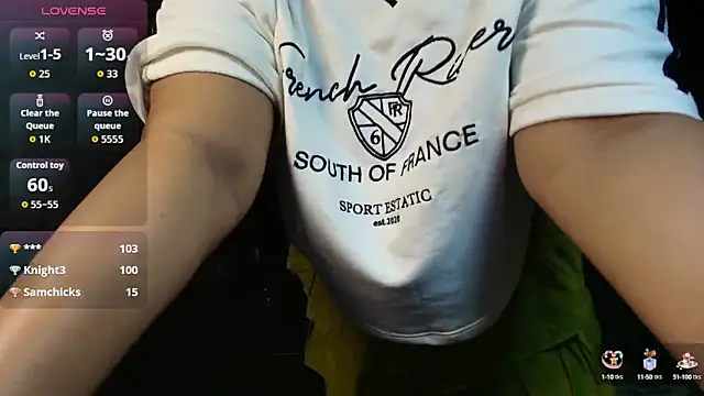 Snapshot of _Lisha_ chatting on 10-17-25, 05:22 Lisha online show from 10-17-25, 05:22