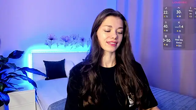 Eva McCoy online show from 11-04-25, 09:35