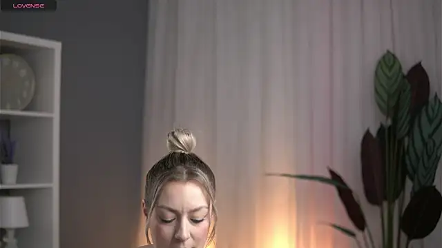 AnnastasiaMills online show from 03-23-26, 08:19