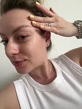 AnnastasiaMills online show from 04-09-26, 04:02