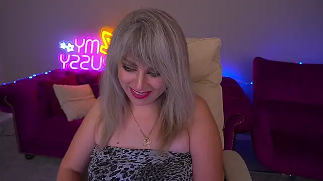 CandyLadyyy online show from 09-19-25, 08:35