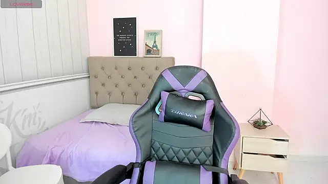 Tania Duque online show from 11-08-25, 02:20