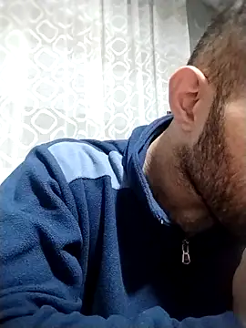 Francescodicristina44 online show from 02-12-26, 12:21