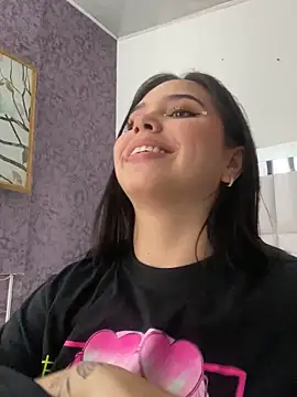 Snapshot of LunaCandy_ chatting on 10-07-25, 01:56 LunaCandy  online show from 10-07-25, 01:56