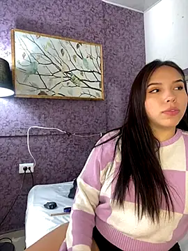 Snapshot of LunaCandy_ chatting on 10-06-25, 01:23 LunaCandy  online show from 10-06-25, 01:23