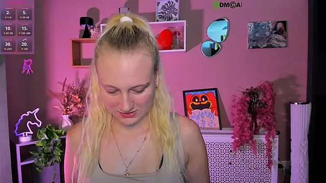 Snapshot of madam_uliis chatting on 07-30-26, 08:13 madam uliis online show from 07-30-26, 08:13