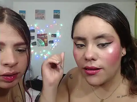 Snapshot of nicky_andcamil chatting on 05-05-26, 10:13 nicky andcamil online show from 05-05-26, 10:13