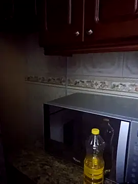 Snapshot of Dani_Montoya chatting on 03-17-25, 08:09 Dani Montoya online show from 03-17-25, 08:09