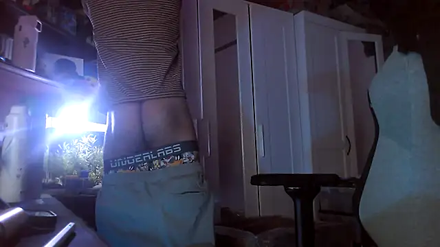 twink69Finger online show from 10-01-25, 05:17
