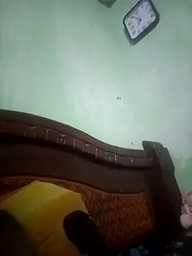 VictoriaLuxe online show from 10-18-25, 12:01