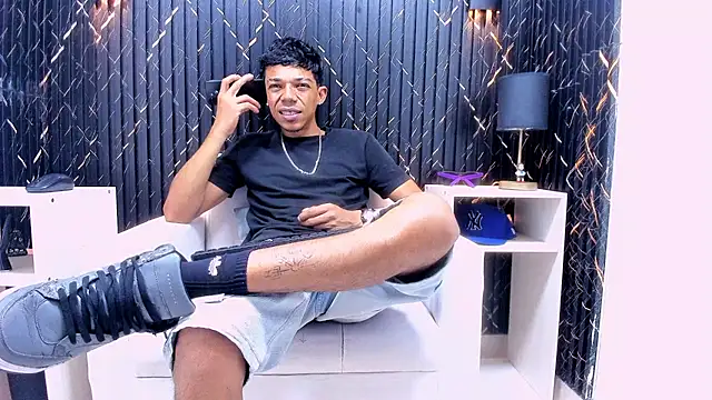 Gregory Sforza online show from 11-26-25, 06:19