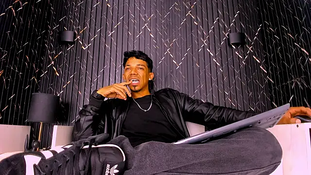 Gregory Sforza online show from 04-12-26, 10:29