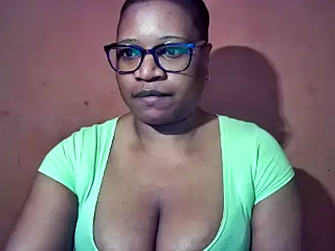 sexyamanda  online show from 10-08-25, 09:22