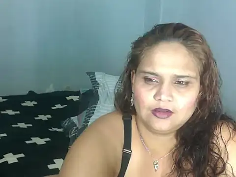 clover cams1874 online show from 09-28-25, 05:31