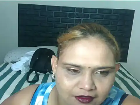 clover cams1874 online show from 02-04-26, 07:03