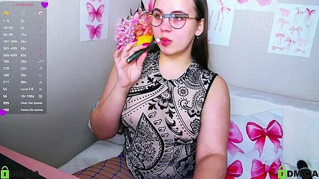 Lilysweet13 online show from 09-17-25, 07:10