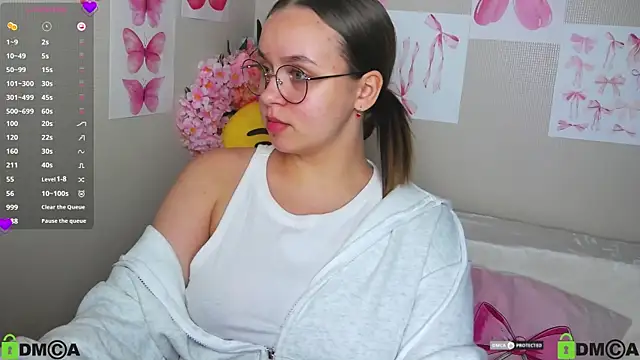 Lilysweet13 online show from 10-05-25, 01:57