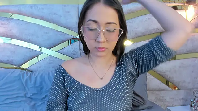 Sofiia Rossee  online show from 10-30-25, 08:17