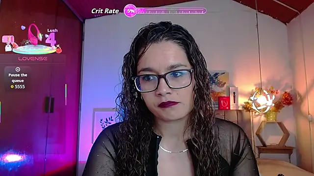 Snapshot of Rose_Thompson1 chatting on 10-06-25, 01:45 Rose Thompson1 online show from 10-06-25, 01:45