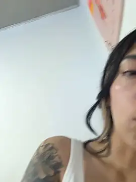 Snapshot of Abby_Piink chatting on 05-02-26, 04:28 Abby Piink online show from 05-02-26, 04:28
