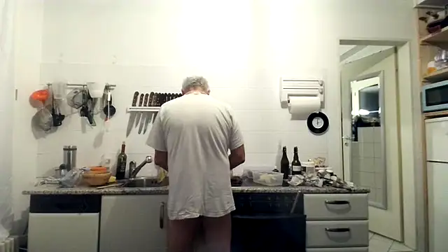 Berg Boy online show from 10-25-25, 04:00