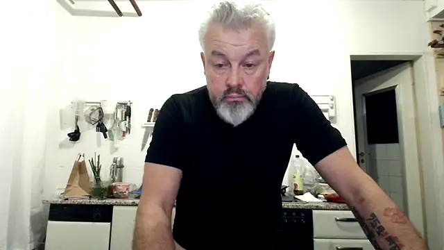 Berg Boy online show from 01-19-26, 05:11