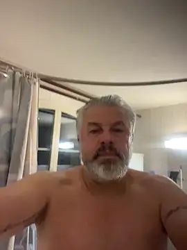 Berg Boy online show from 11-26-25, 09:37