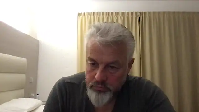 Snapshot of Berg_Boy chatting on 04-14-26, 08:47 Berg Boy online show from 04-14-26, 08:47