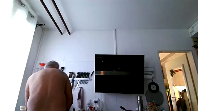 Berg Boy online show from 06-19-26, 04:51