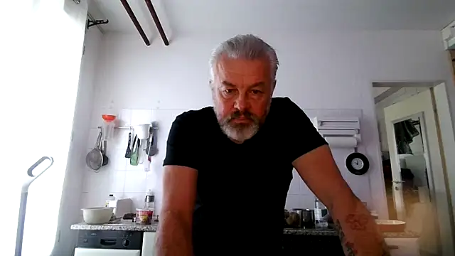 Berg Boy online show from 11-30-25, 08:59