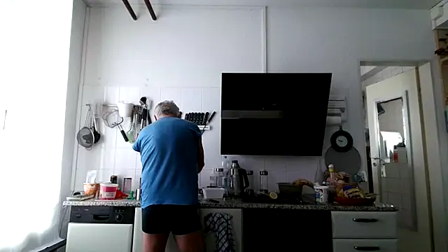 Berg Boy online show from 03-29-26, 06:48