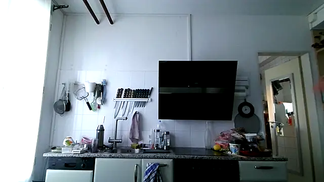 Berg Boy online show from 04-05-26, 05:58