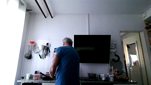 Berg Boy online show from 03-28-26, 06:25