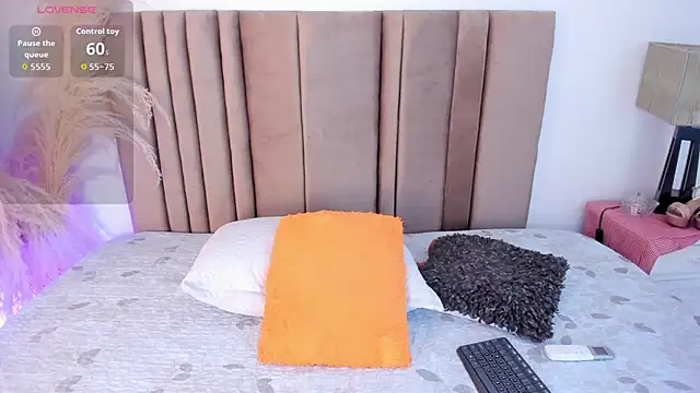 jashh  online show from 09-26-25, 06:59