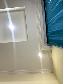 Snapshot of Ivelleee_ chatting on 11-20-25, 10:42 Ivelleee online show from 11-20-25, 10:42